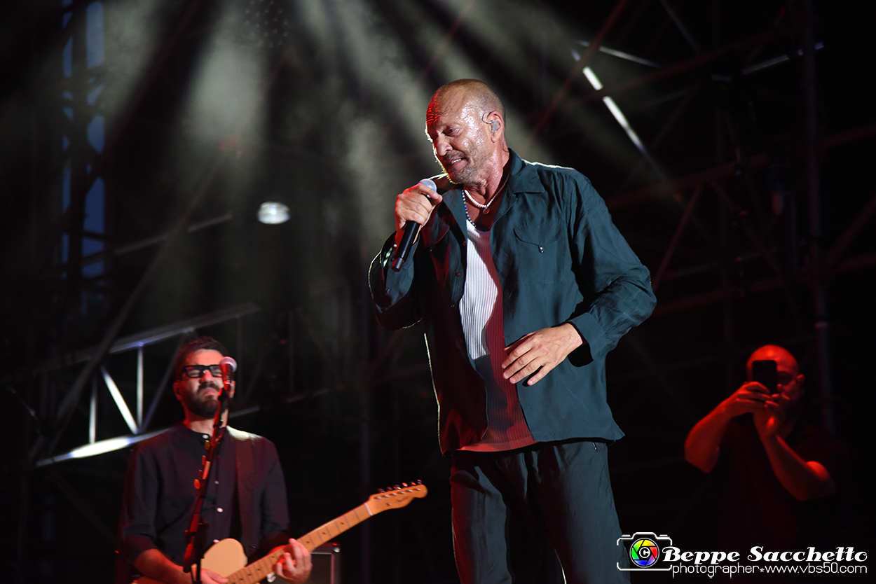 VBS_0961 - Concerto Biagio Antonacci - Palco Centrale Tour 2023.jpg